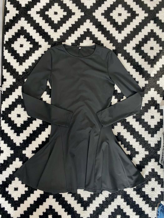 Платье праздничные.