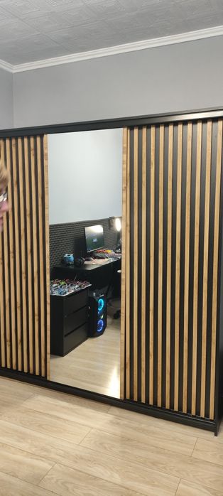 Szafa rozmiar szer.200cm, wys 205 cm, GL 56cm