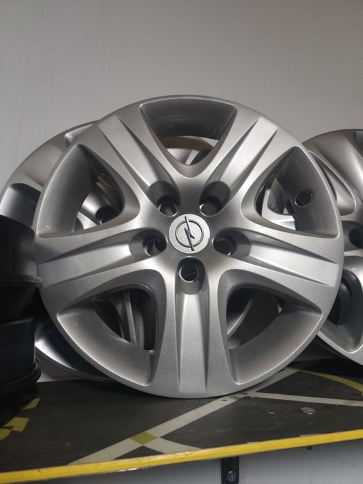 Kołpaki strukturalne opel 16 komplet