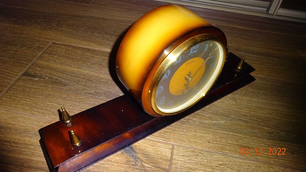 Zabytkowy zegar kominkowy, Vesna, kompletny ,sprawny