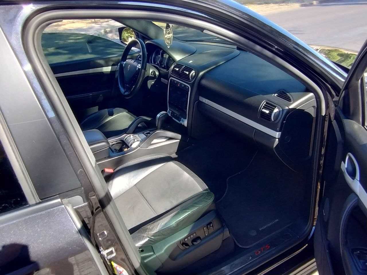 Porsche Cayenne GTS
