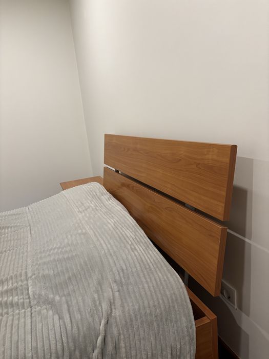 Vendo quarto em bom estado!