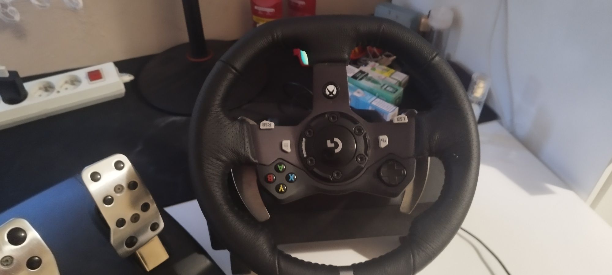 Sprzedam kierownicę Logitech  920g