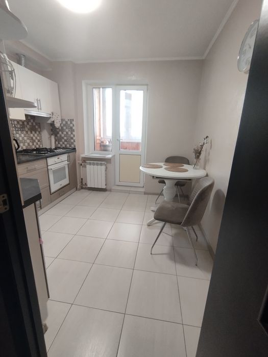 ЗДАЄТЬСЯ ВПЕРШЕ 3-х квартира, на Троещиніі для Сім'ї, є газ.