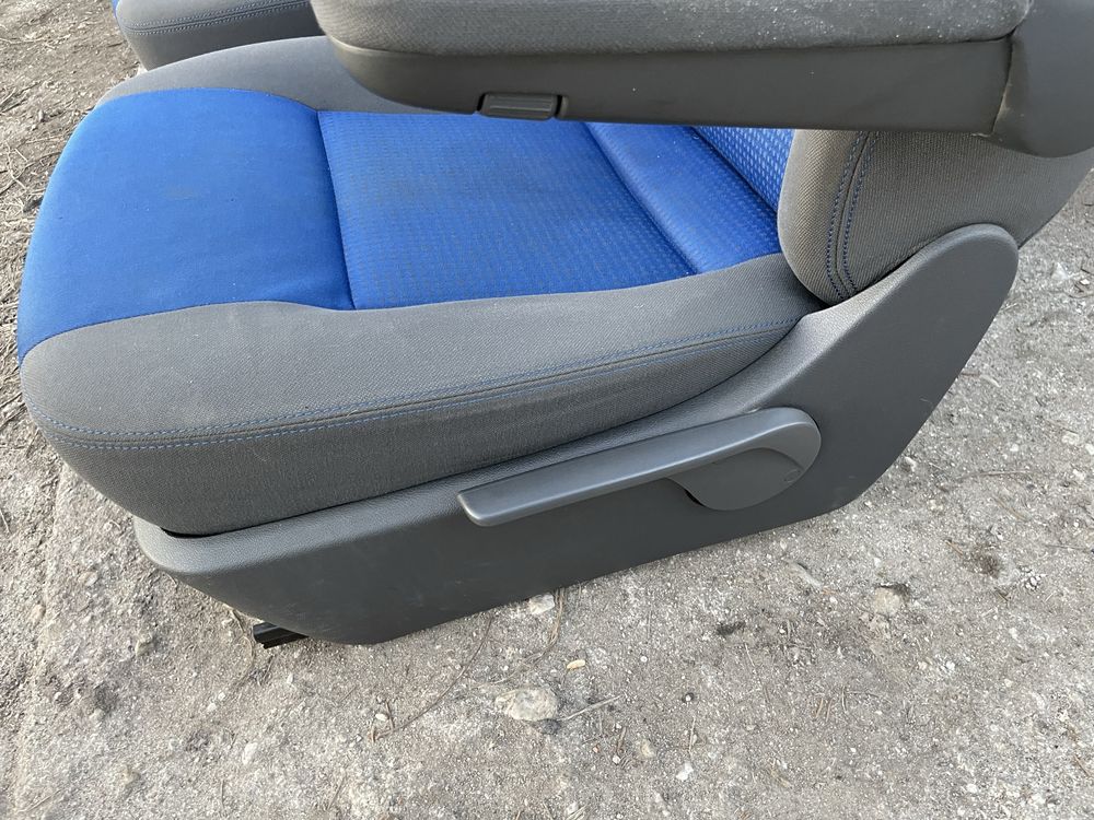 VW T5 Multivan Fotele Kanapa Ławka obrotowe podgrzewane idealny stan