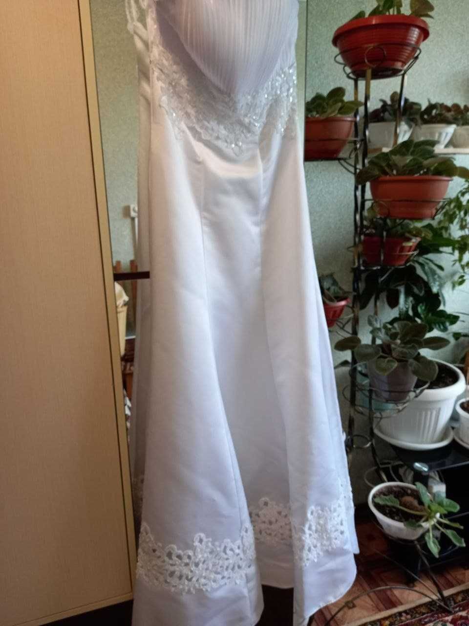 Платье  свадебное