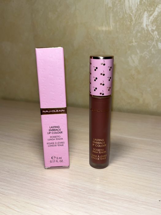 Помада Naj-Oleari