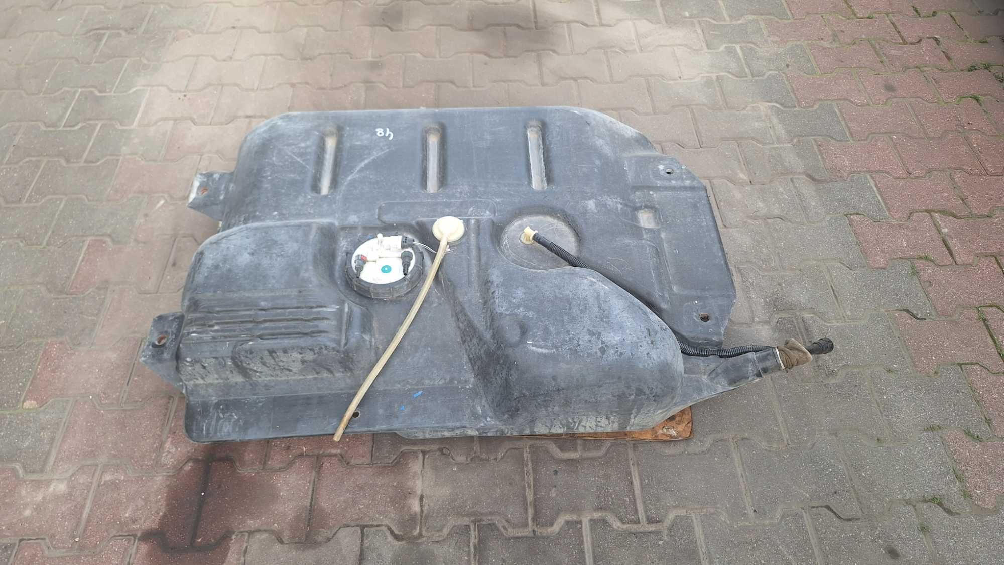 Trafic, Vivaro, Primastar zbiornik paliwa, bak 01-14r
