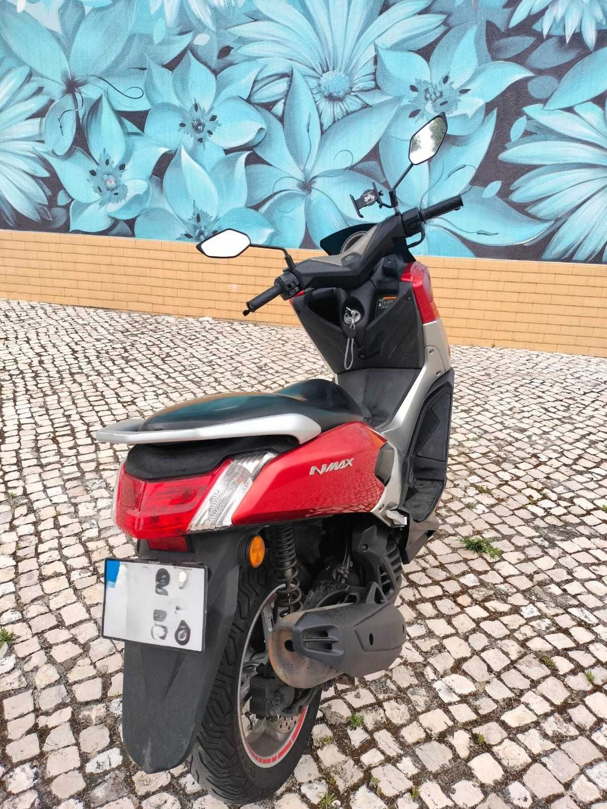 NMAX 2015 - Vermelha