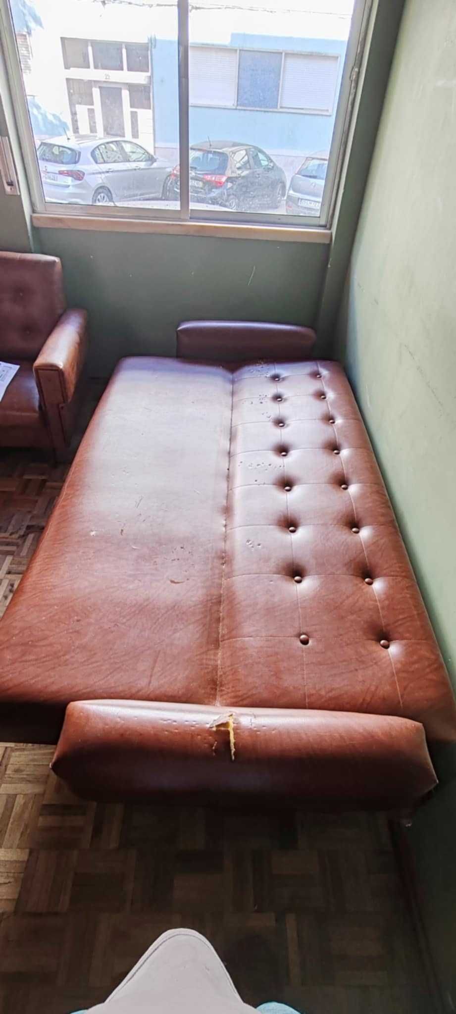 Sofá cama de 4 lugares + 2 sofás de 1 lugar