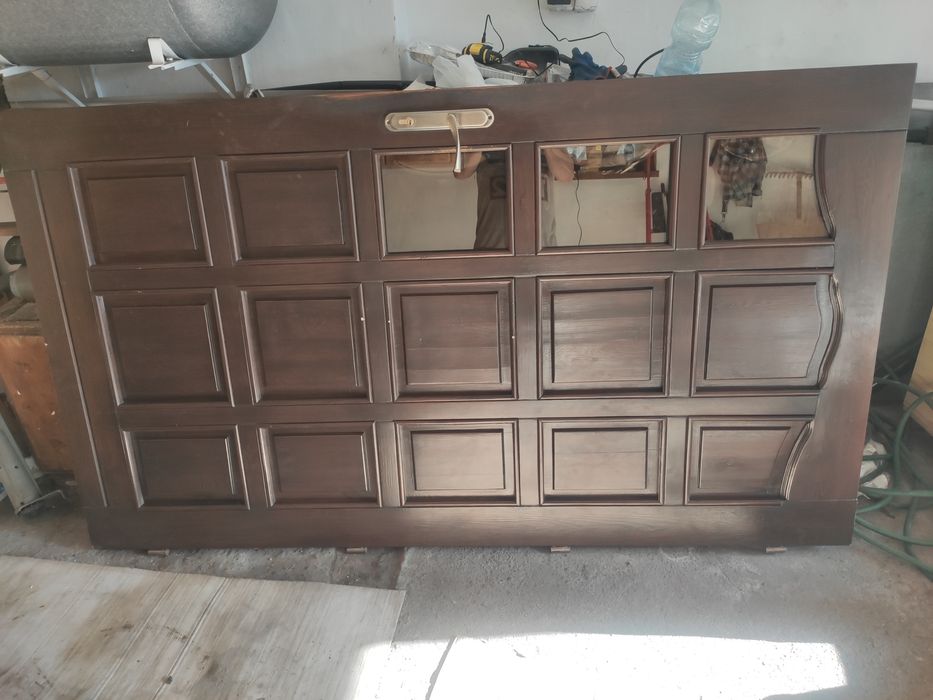 Drzwi zewnętrzne drewniane