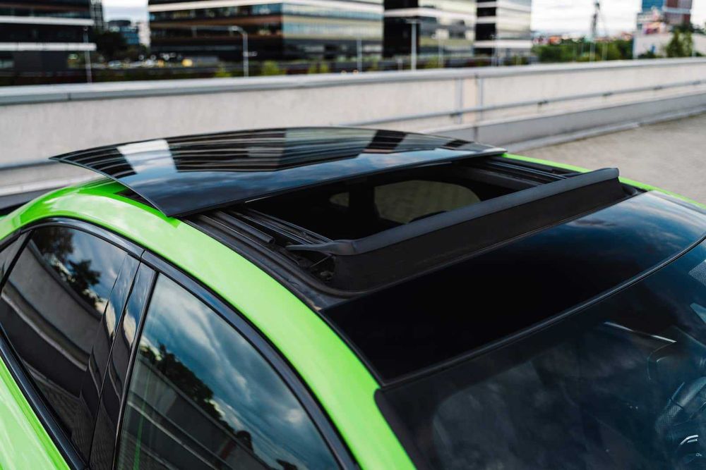 Wynajem Audi RS3 Limousine wypożyczalnia samochodów