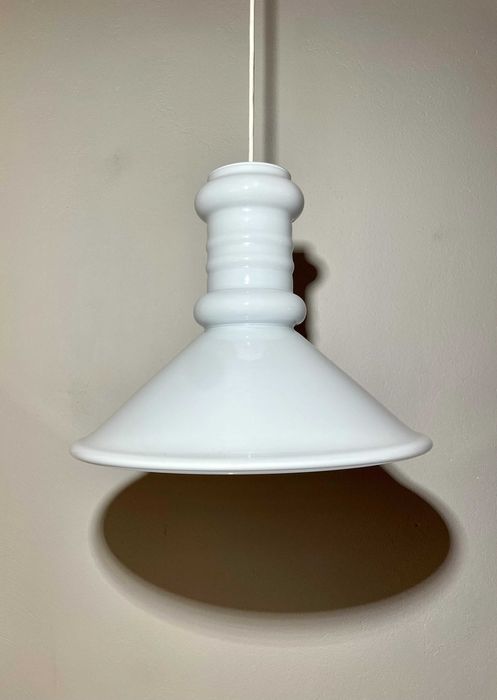 Duża, biała wisząca lampa Apoteker z opalowego szkła