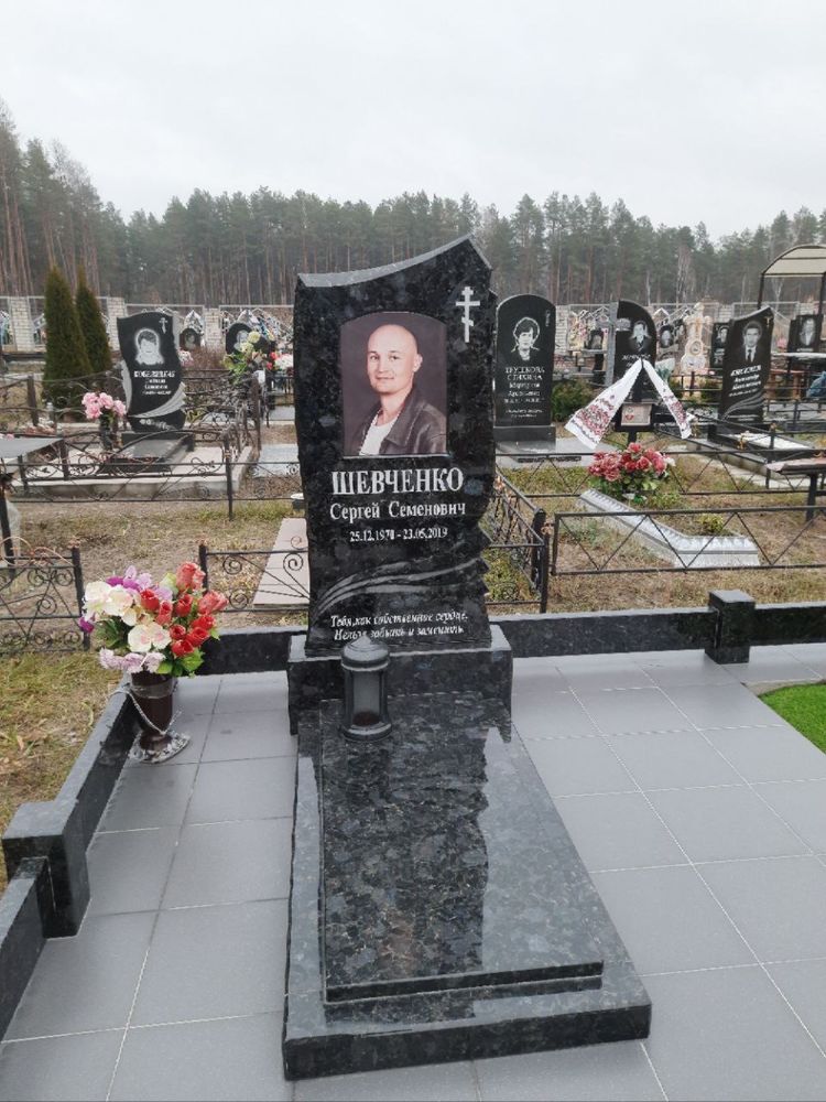 Виготовлення та встановлення гранітних памʼятників.