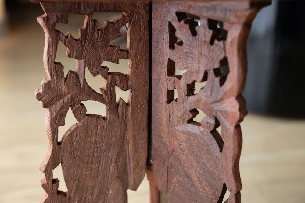 Kwietnik indyjski stolik ażurowy masa perłowa rzeźbiony