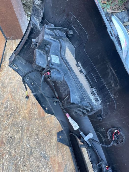 tesla model 3 zderzak halogeny przód