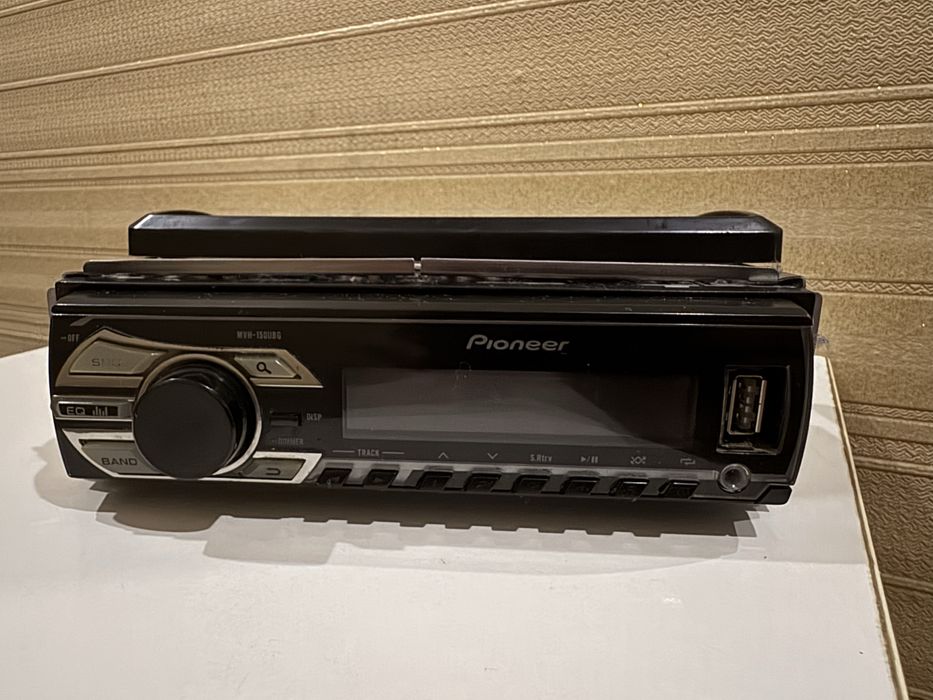 Магнитола Pioneer MVH-150UBG