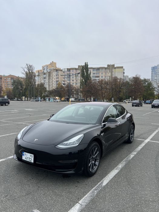 Тесла Модел 3 Standart Plus 2019