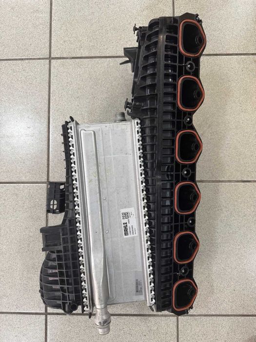 Впускний колектор інтеркулер BMW B58N 11617952861 7952861 G-серія