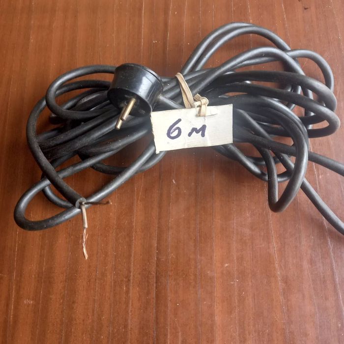 Бра настенное. Провода с вилкой, удлинители военные