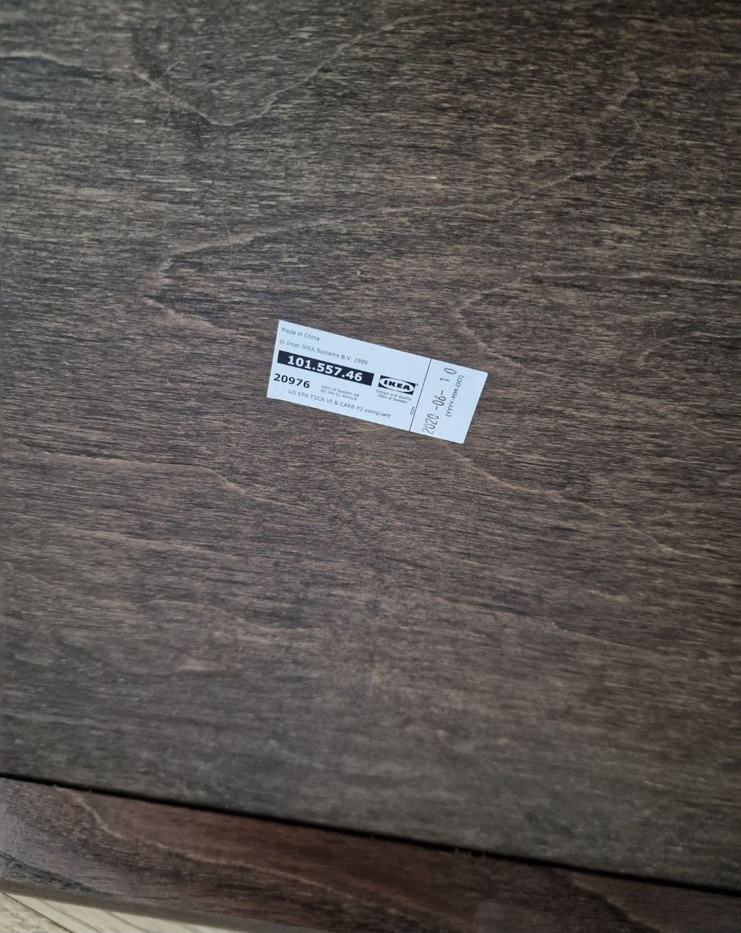 Skórzany podnóżek Ikea drewno
