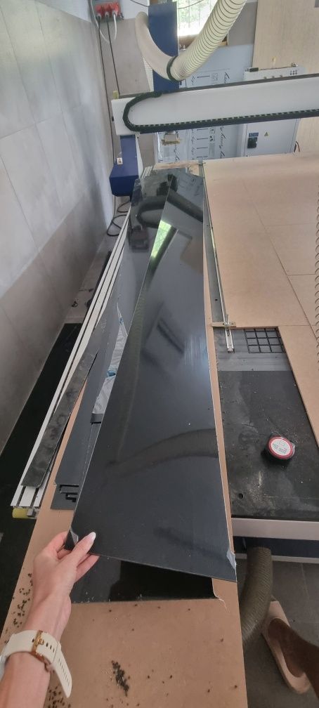 Dibond kompozyt skrawki 27cmx300 cm ok 20 szt