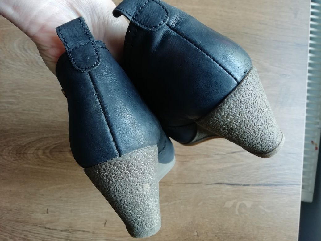 Botki damskie czarne rozmiar 38