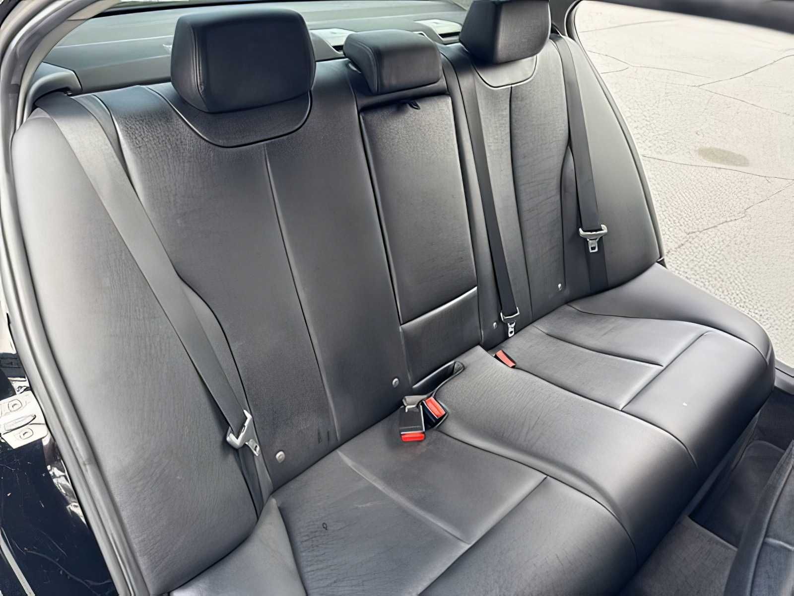 2016 BMW 3 Series 320i