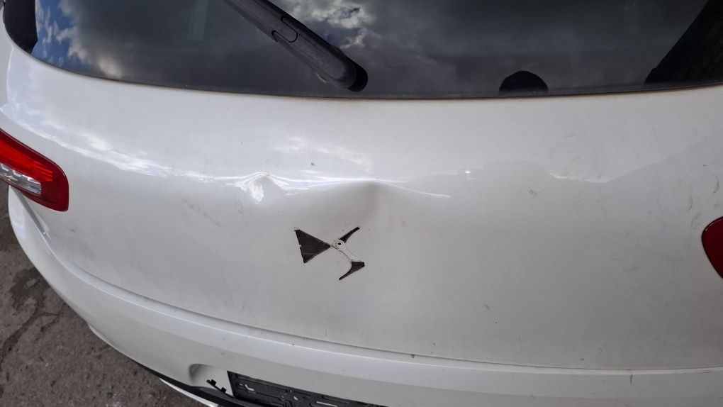 Кришка багажника ляда скло Citroen DS5 Citroën ds5 сітроен дс5