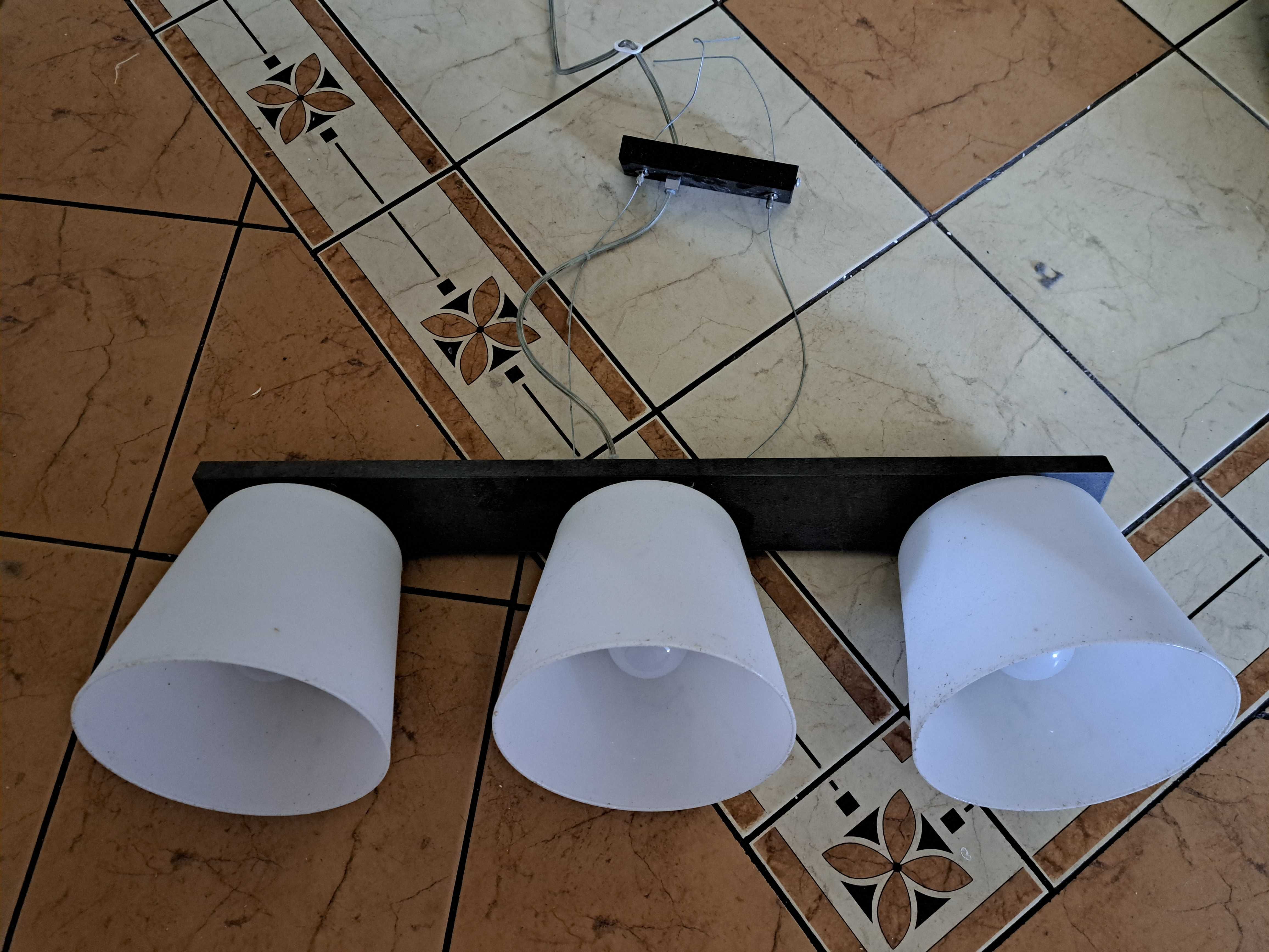 lampa wisząca 3 klosze
