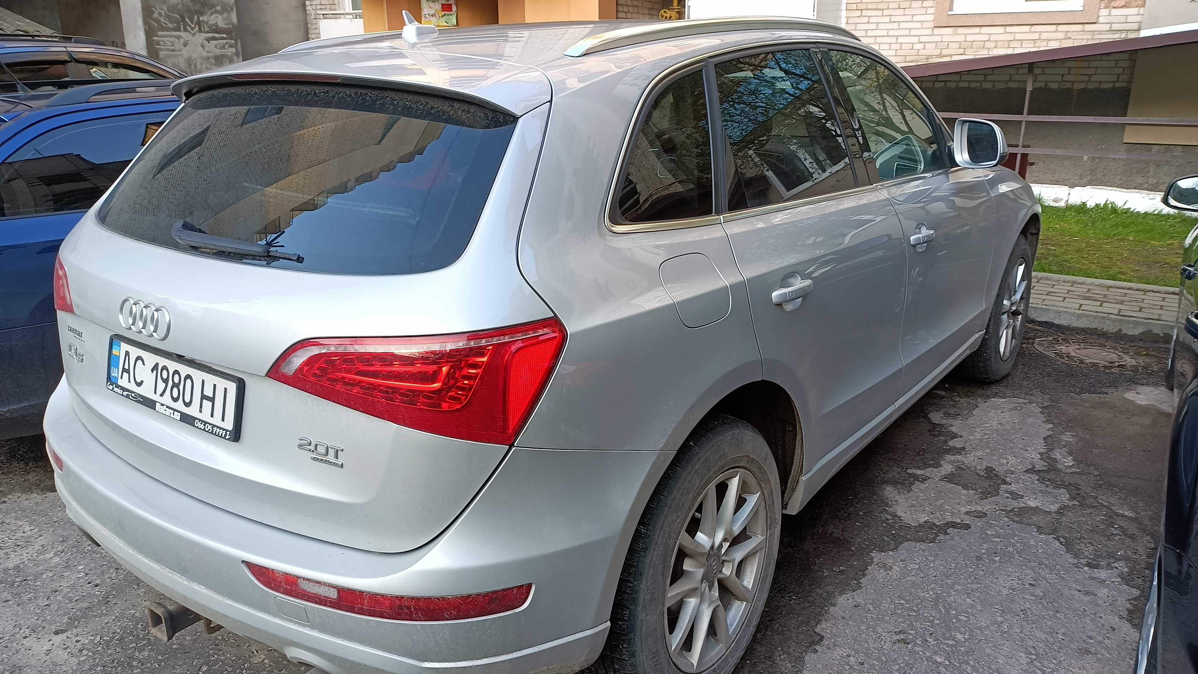 Авто AUDI Q5 2012