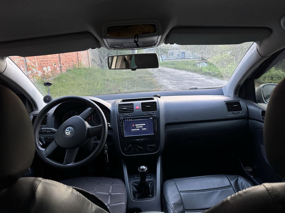 Продам Volkswagen Golf 5 2003