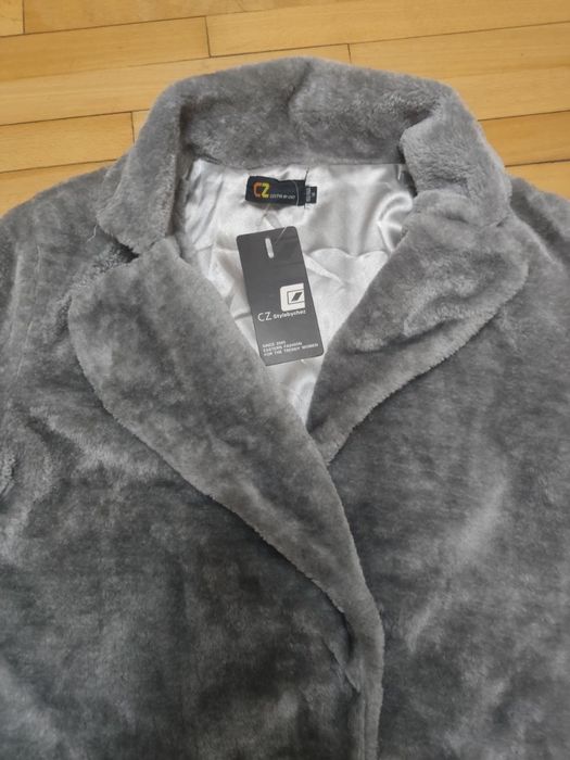 ШУБКА эко серебристый мех.