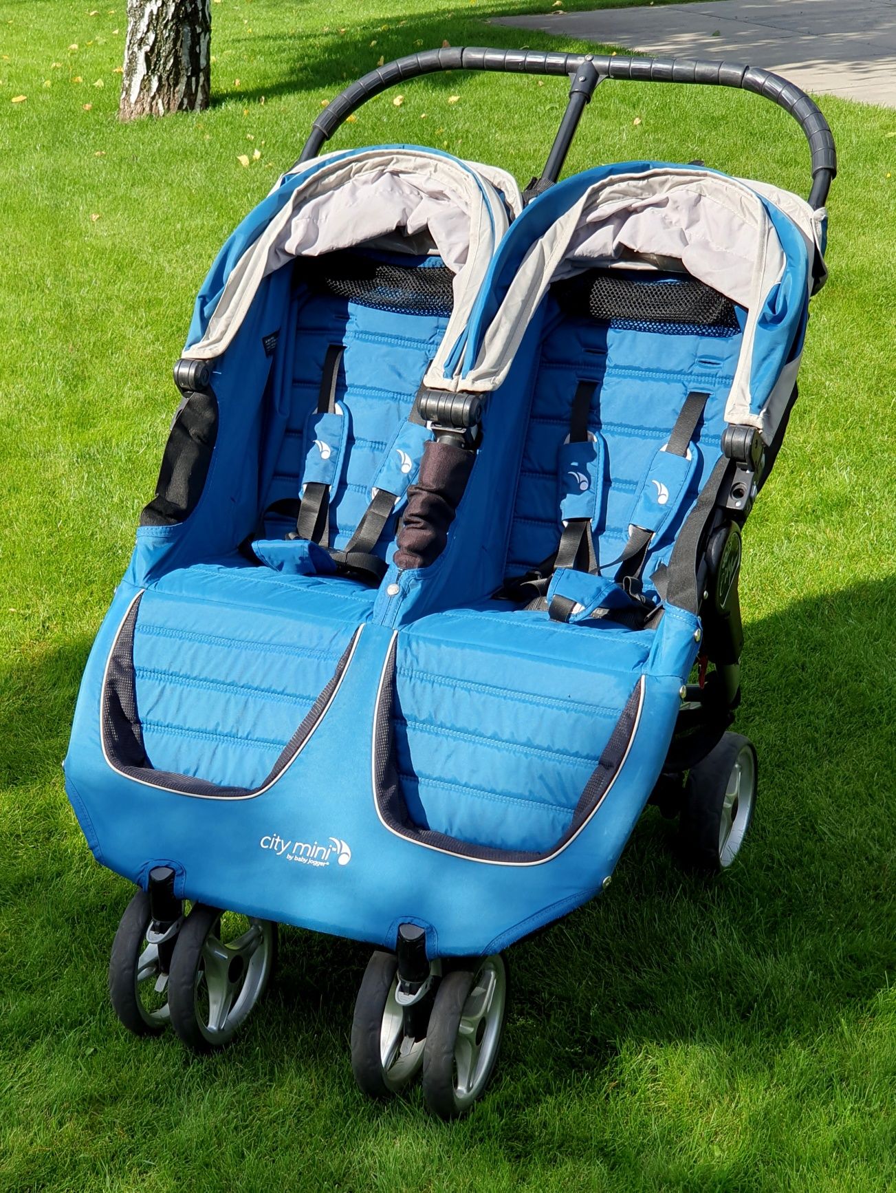 Wózek Baby Jogger City Mini Double bliźniaczy podwójny rok po roku