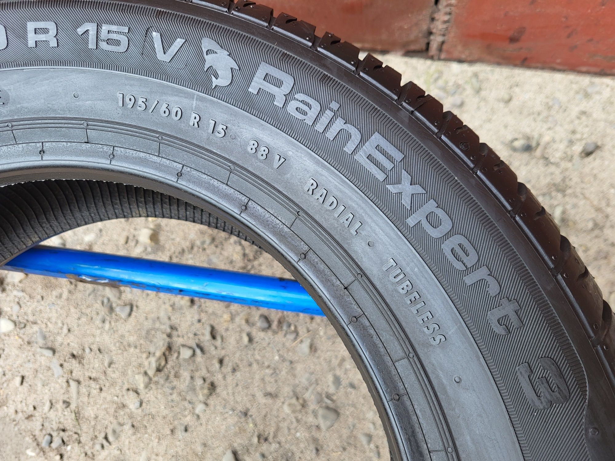 195/60/15 R15 Uniroyal RainExpert 3 4шт ціна за 1шт шини нові