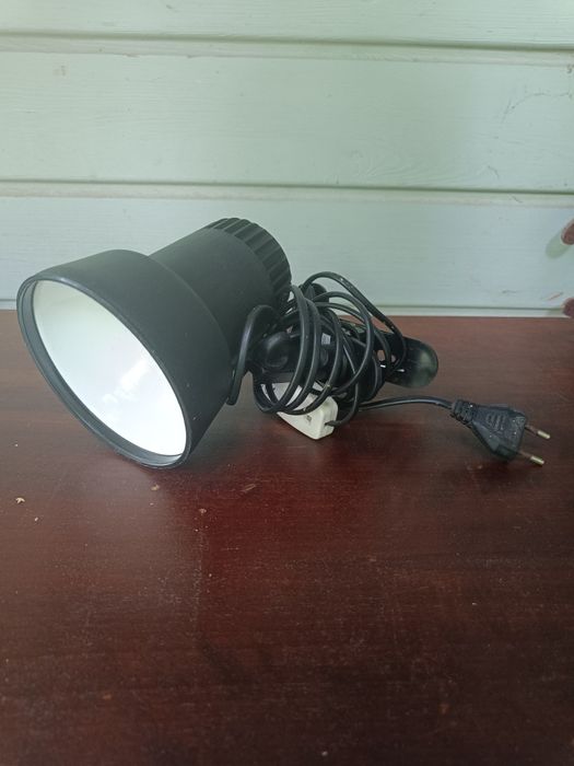 Lampka przypinana