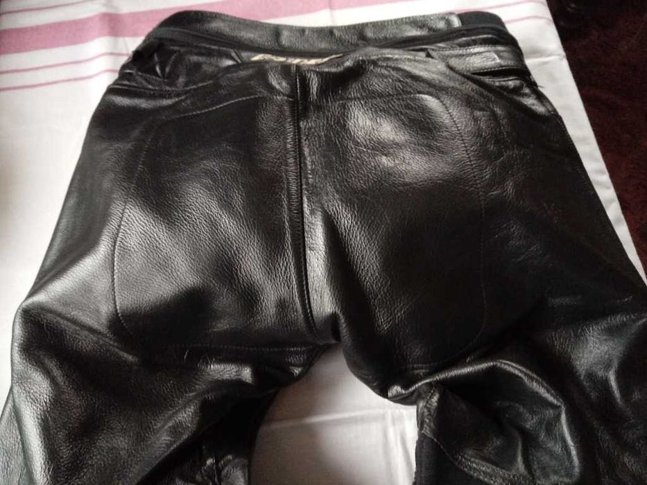 spodnie motocyklowe skórzane męskie dainese jak nowe rozmiar 50
