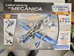 Avião e helicóptero