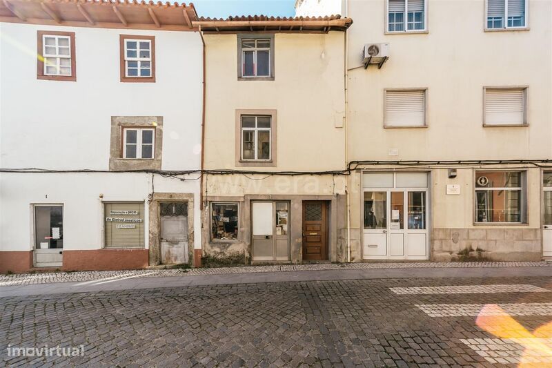 Prédio T2 / Fundão, Fundão