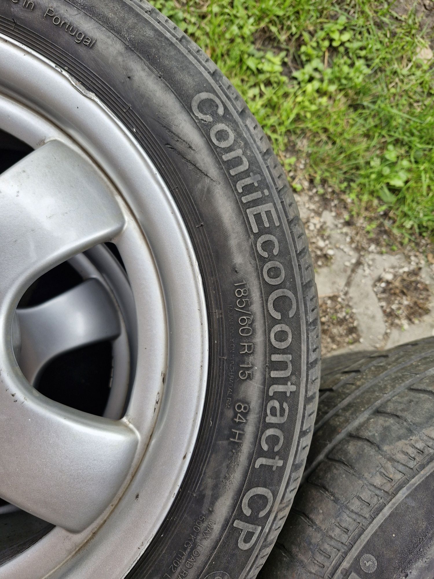 Kola na felgach 185/60 R15 84H