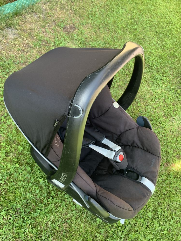 Nosidełko Maxi-Cosi Pebble + baza FamilyFix