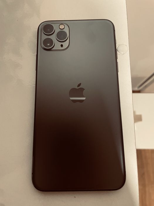 Iphone 11 pro max 64 GB