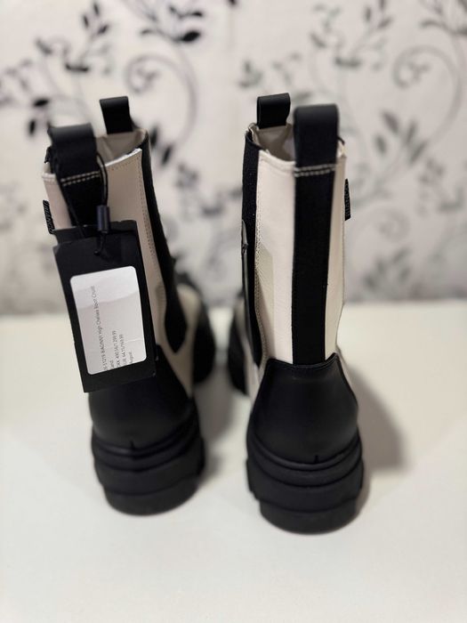 Жіночі чоботи Bianco Chelsea Boots, 37р.