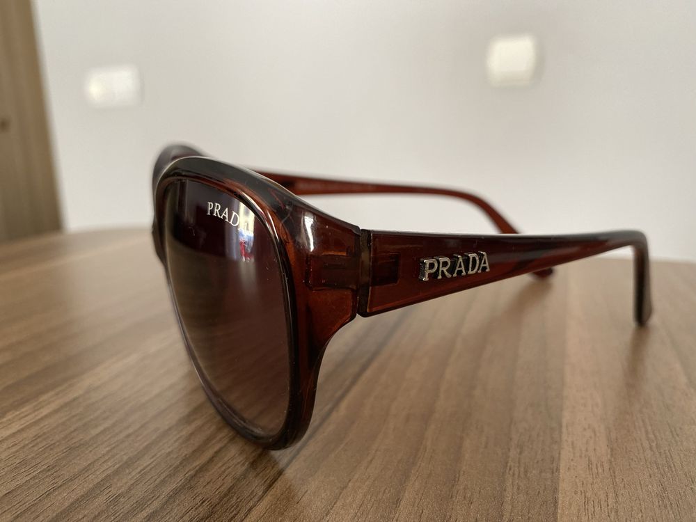 Okulary damskie Prada