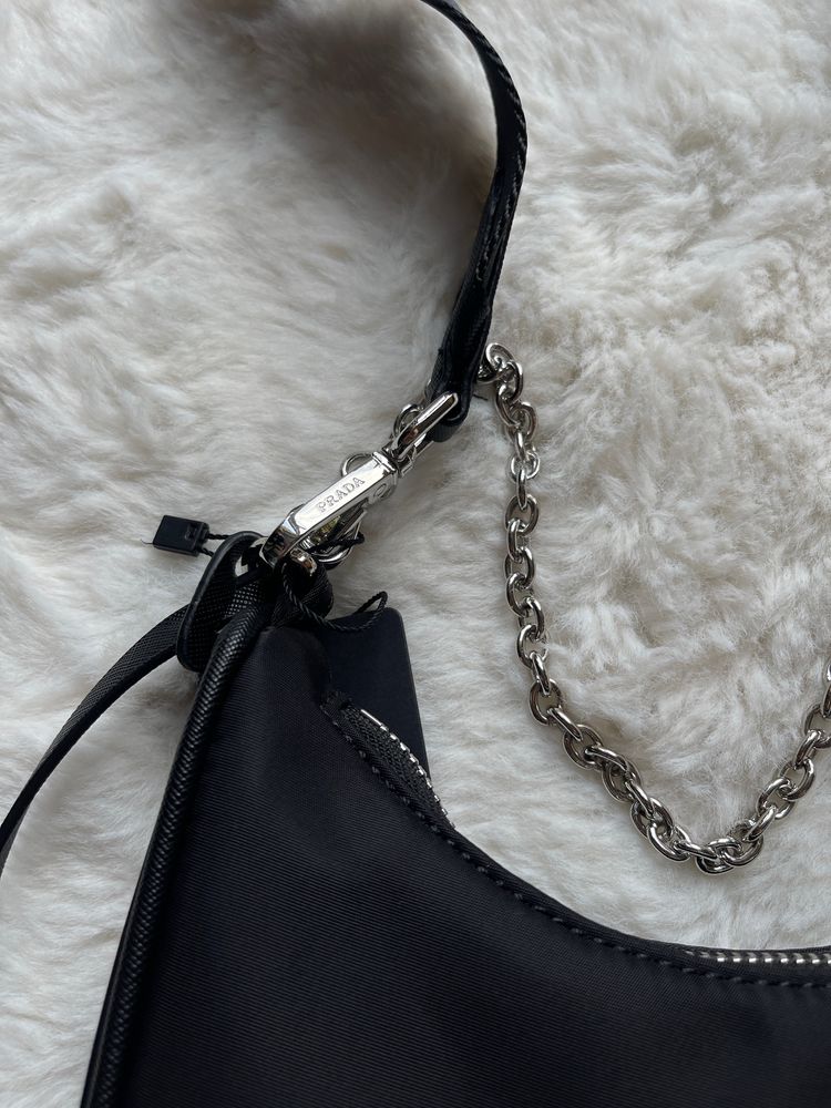 Torebka torba Prada Re-Edition 2005 Re-Nylon