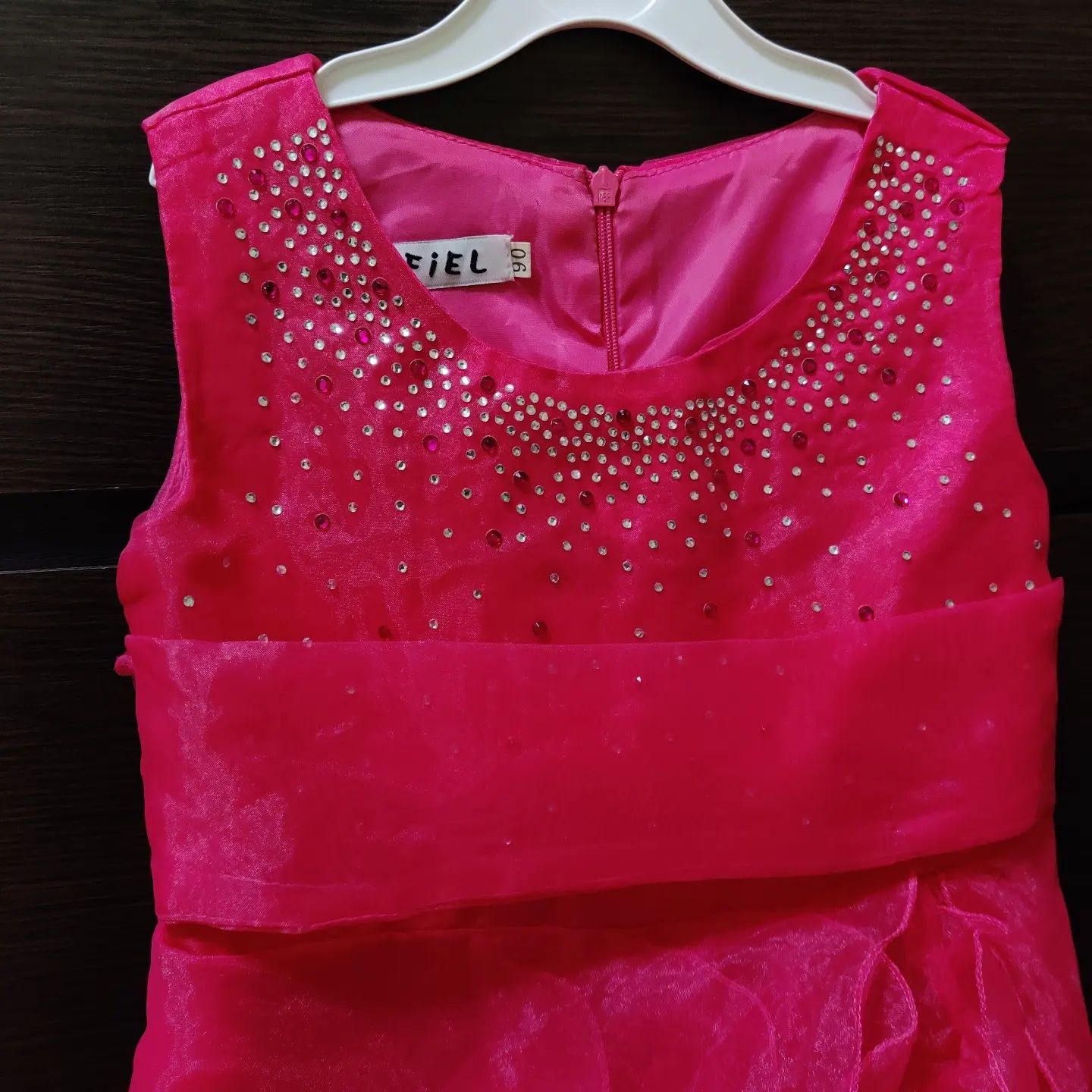 Святкова рожева сукня (5-6 років)