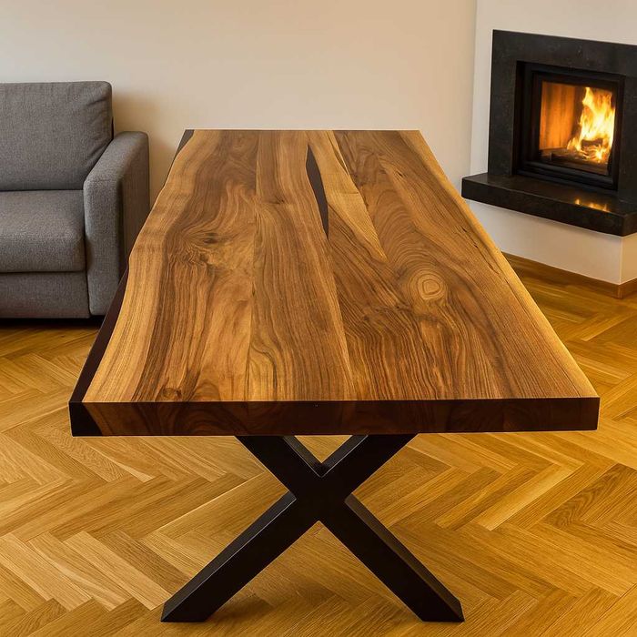 Sprzedam wyjątkowy stół z litego drewna orzecha włoskiego z żywicą