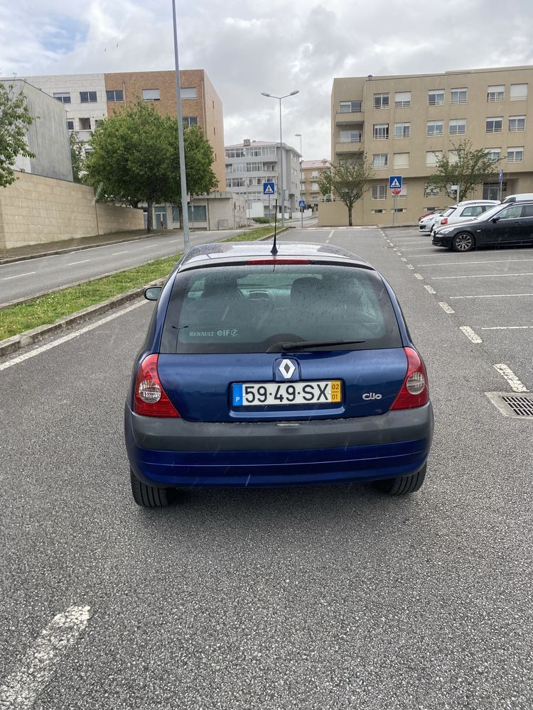 Vendo Renault Clio em bom estado