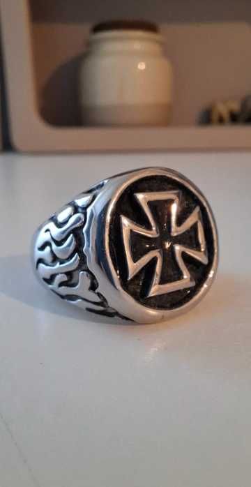 Anel templário em aço inoxidável