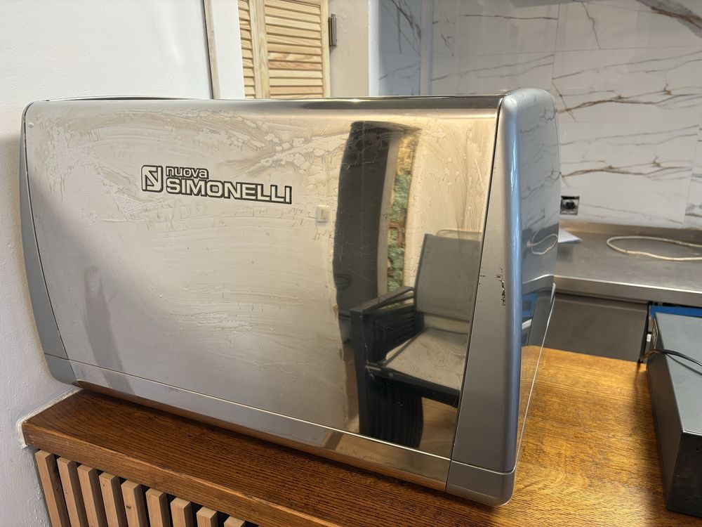 Ekspres do kawy. Nowa Simonelli